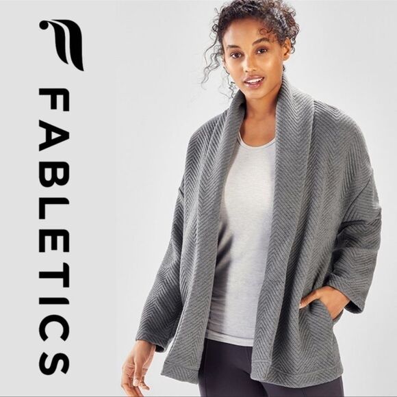 Fabletics Gray Vanessa Quilted Cardigan Winter wear Large preowned - Picture 1 of 8